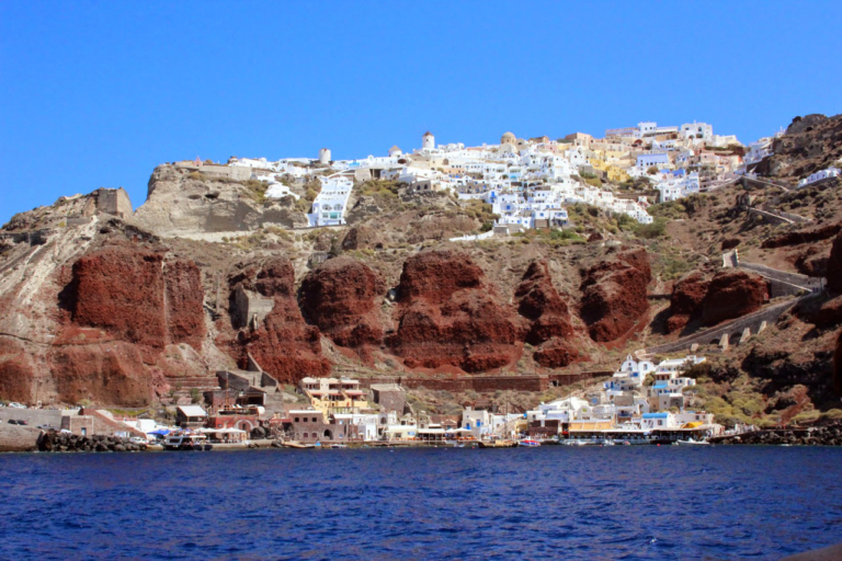 Wedding coordination / Wedding planners
Fira Santorini 768x512